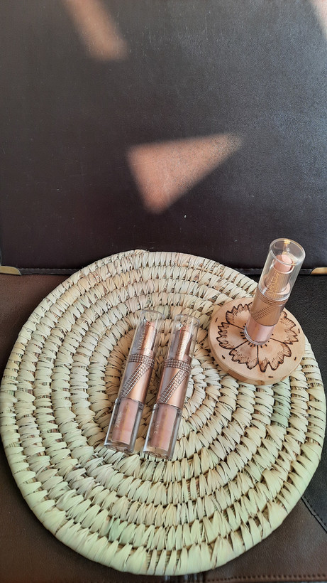 کانسیلر دو سر naked7