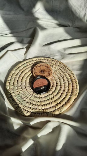 رژگونه پودری Lady Kim با رنگ هلویی طبیعی